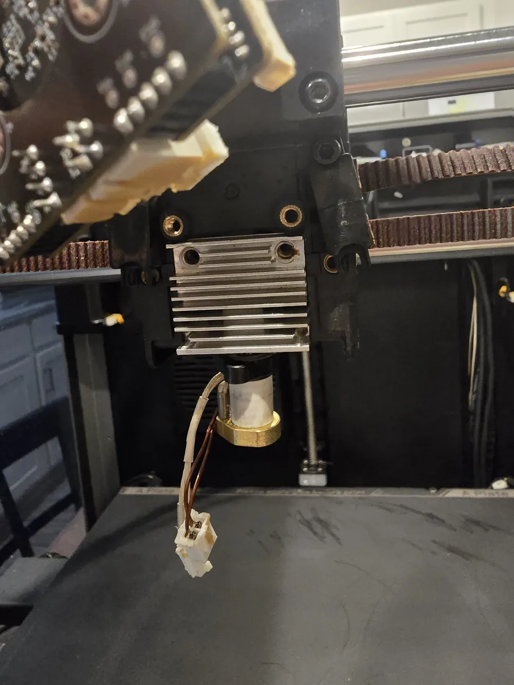 3D printer hotend and heatsink removed during repair