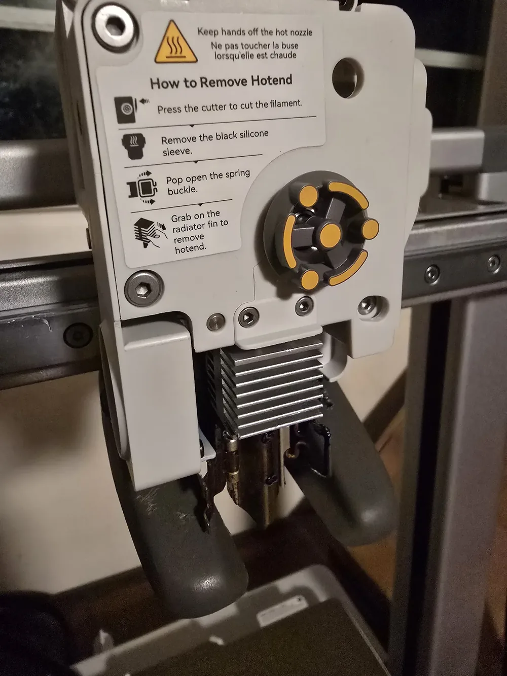 3D printer hotend and heatsink removed during repair