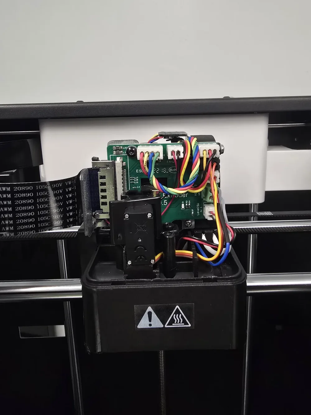 3D printer hotend and heatsink removed during repair