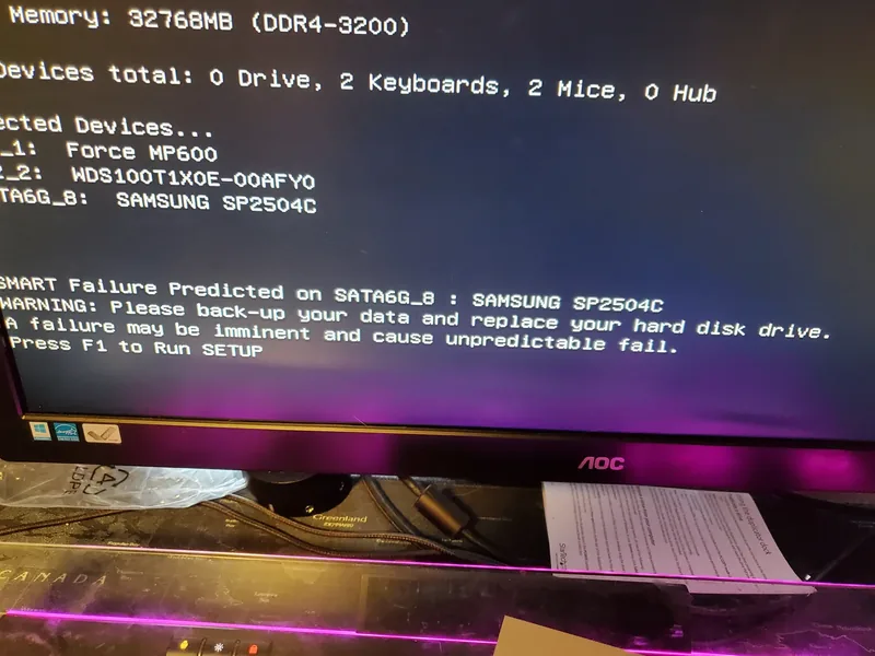 SMART failure warning at boot naming the failing drive
