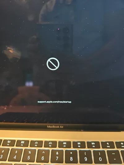 MacBook Air startup and disk diagnostics